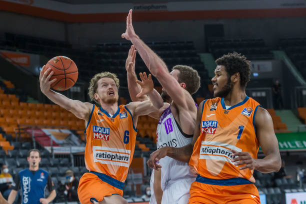 造成的空间 造成的空间