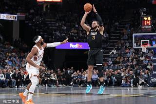 在篮球比赛 在篮球比赛